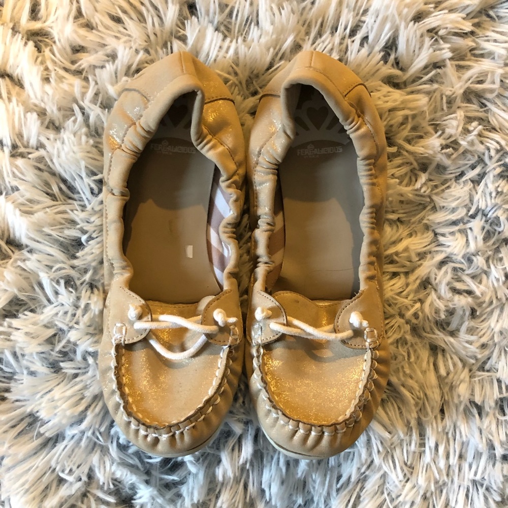 HP💖 Fergalicious Ballet Flats